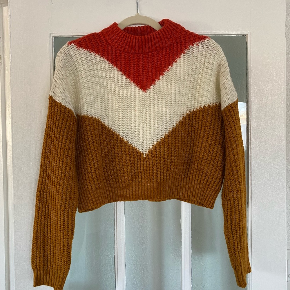 *SOLD* Cropped knit sweater